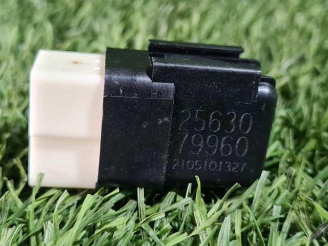 Реле звукового сигнала 2563079960 NISSAN