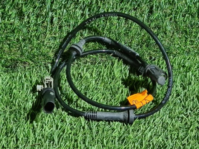 Датчик АБС (ABS) передний 34526869292 BMW