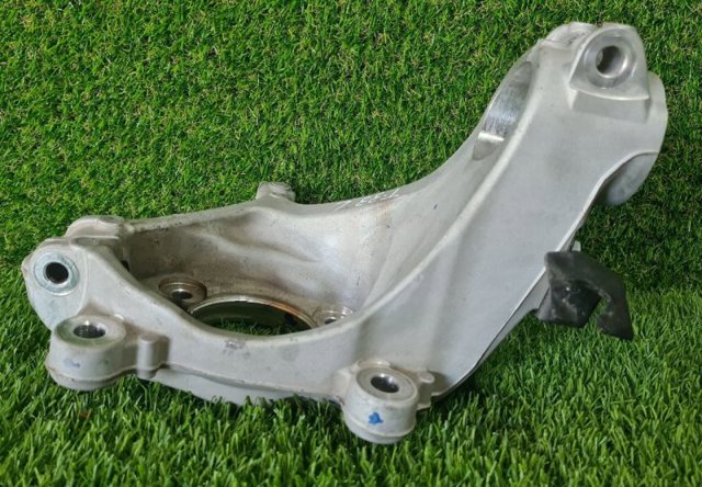 400156RA0A NISSAN Цапфа (поворотный кулак) передний левый купить в Сумы