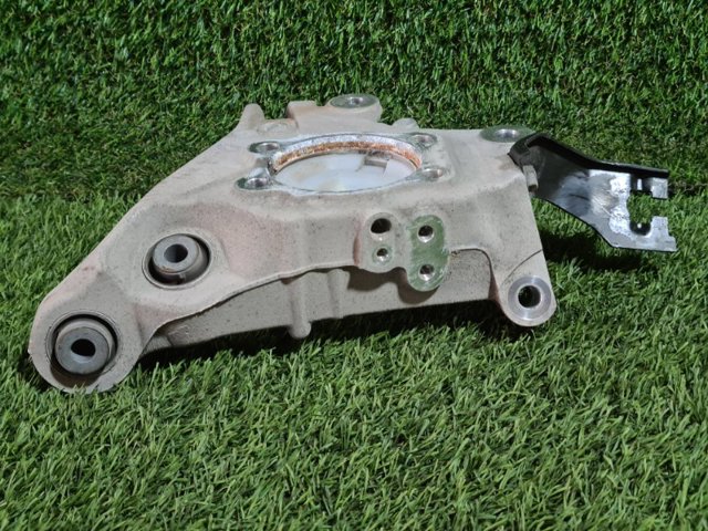 430186RA1A NISSAN Цапфа (поворотный кулак) задний правый купить в Житомир