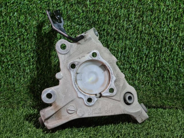 Цапфа поворотная правая 430186RA1A NISSAN