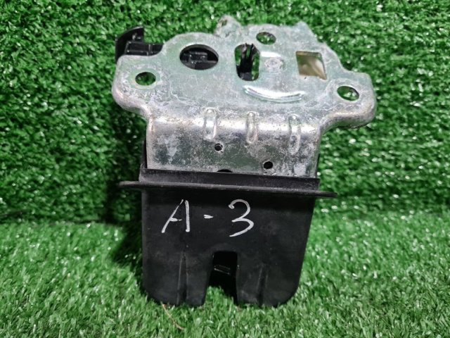 Замок крышки багажника 4H0827505A VAG