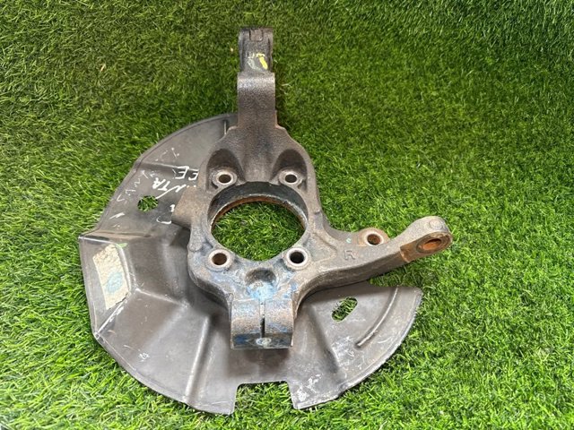 Цапфа - поворотный кулак передний, правый 517162W500 HYUNDAI