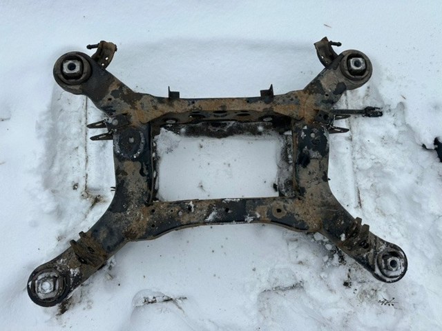 Подрамник задней подвески 52124640AK CHRYSLER