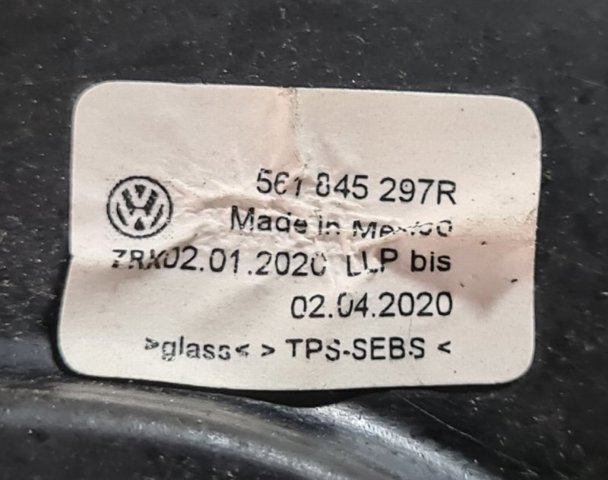 561845297RNVB VAG Стекло кузова (багажного отсека) левое купить в Полтава