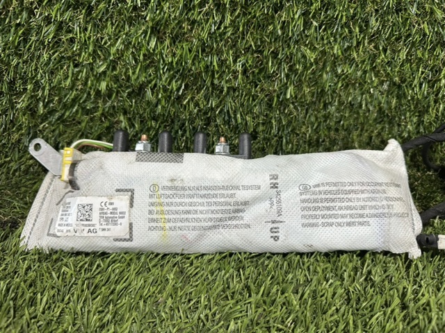 VAG 5NN880242D Подушка безопасности (AIRBAG) спинки сиденья правого в наличии Ужгород