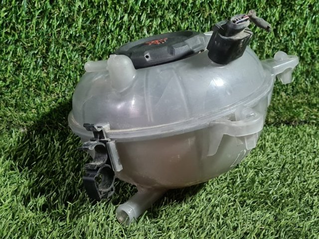 5QM121407C VAG Бачок системы охлаждения купить в Чернигов