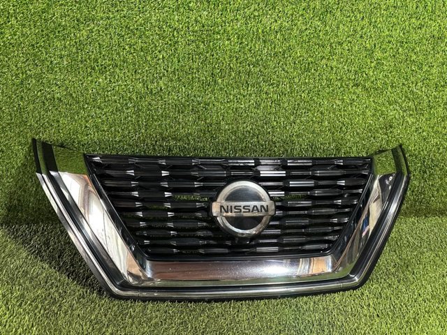 Решетка 623106RR0B NISSAN