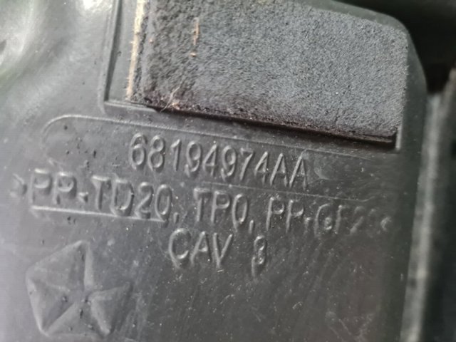 CHRYSLER 68194974AA в наличии Украина