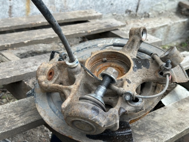 CHRYSLER 68253397AB Цапфа задняя левая в наличии Полтава
