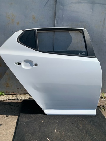 Задняя правая дверь 770044C000 HYUNDAI