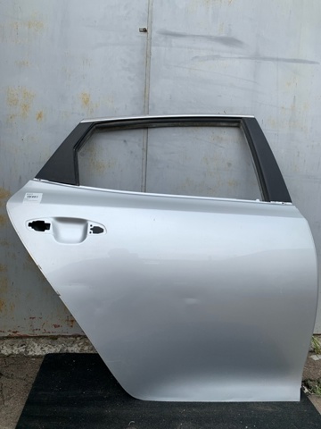 Дверь пассажирская задняя правая 77004D5000 HYUNDAI