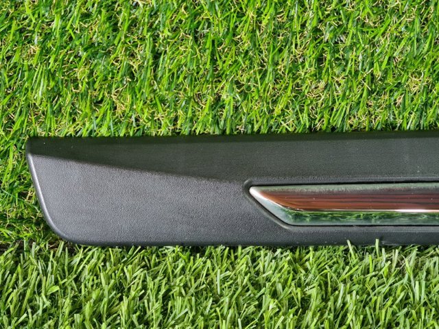 NISSAN 808776FR0A Молдинг двери передней левой нижний в наличии Тернополь