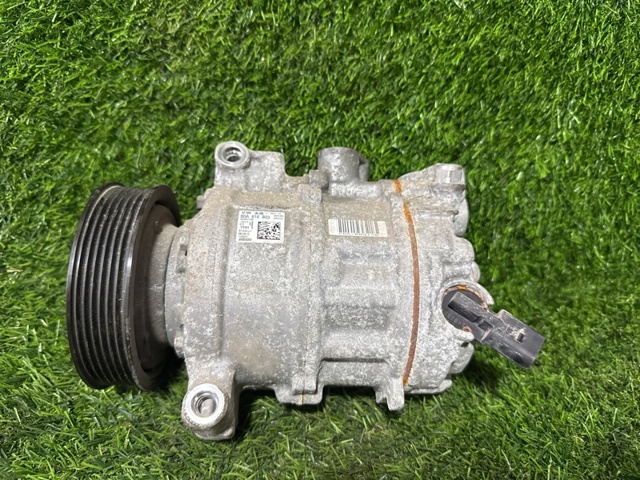 Компрессор кондиционера Audi Q5