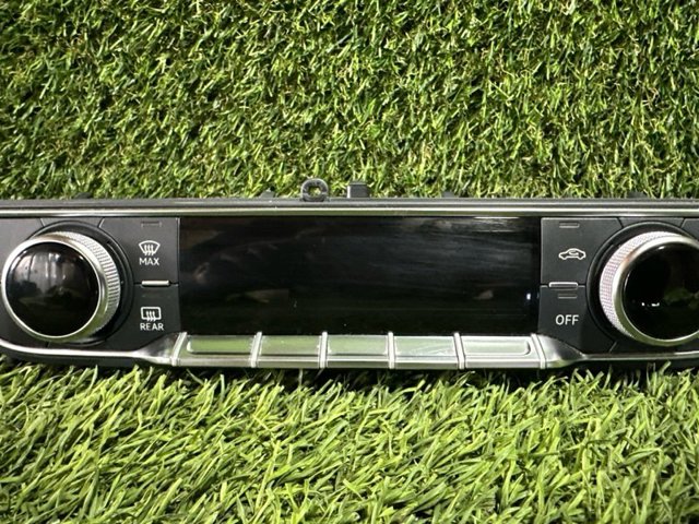 VAG 80A820043G Блок управления режимами отопления/кондиционирования в наличии Николаев