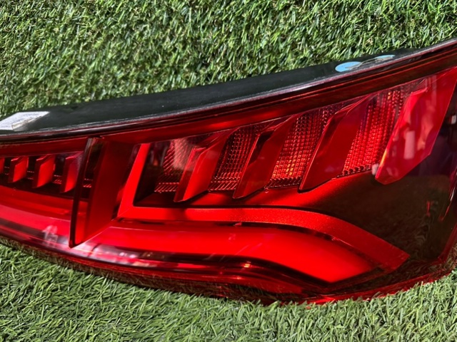VAG 80A945094A Задний фонарь в наличии Кривой Рог
