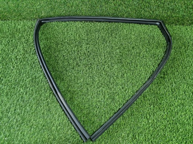 823314BA0A NISSAN купить в Черновцы