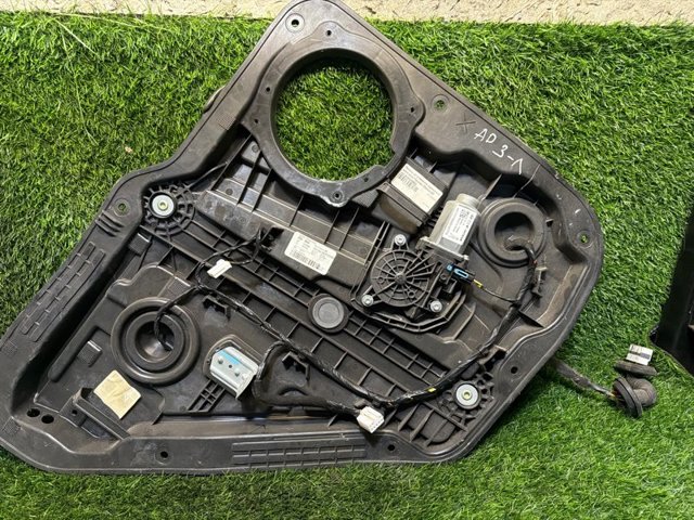Моторчик стеклоподъемника двери задней, левой 83450F2000 HYUNDAI