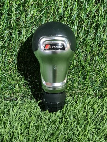 Ручка рычага коробки передач 8V1713139GIBR VAG