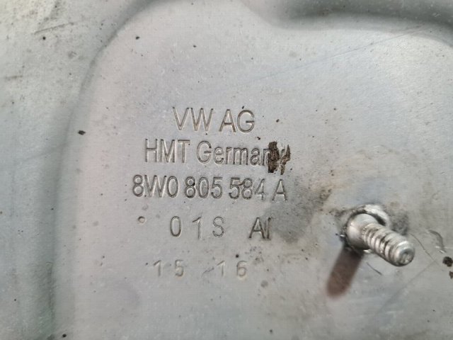 VAG 8W0805584A Лючок подкрылка переднего правого в наличии Ровно