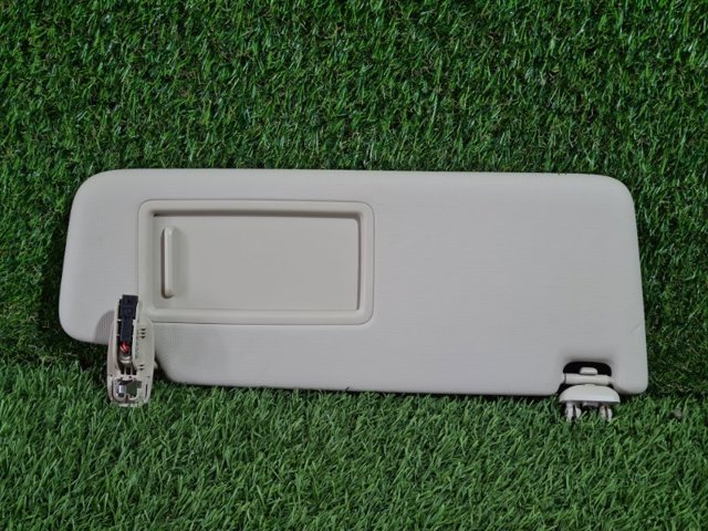 Козырьки 8W0857552 VAG
