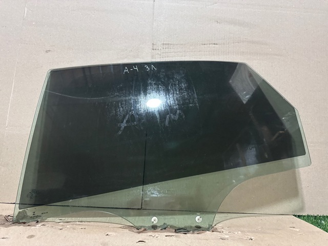 Стекло заднее левое 8W5845205 VAG