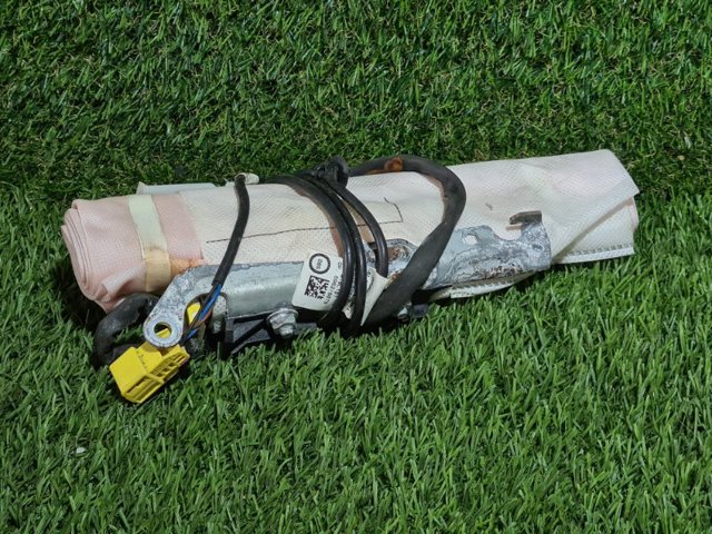 VAG 8W5880242L Подушка безопасности (AIRBAG) спинки сиденья правого в наличии Киев