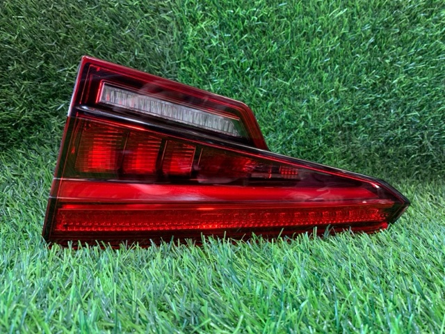 Фонарь задний правый, внутренний 8W5945094A VAG