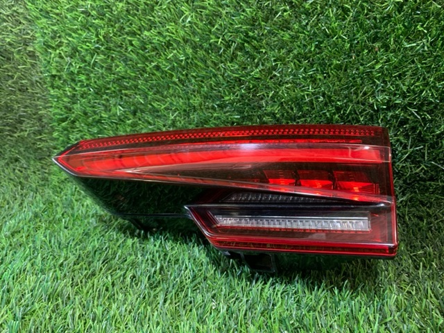Фонарь задний правый, внутренний 8W5945094D VAG