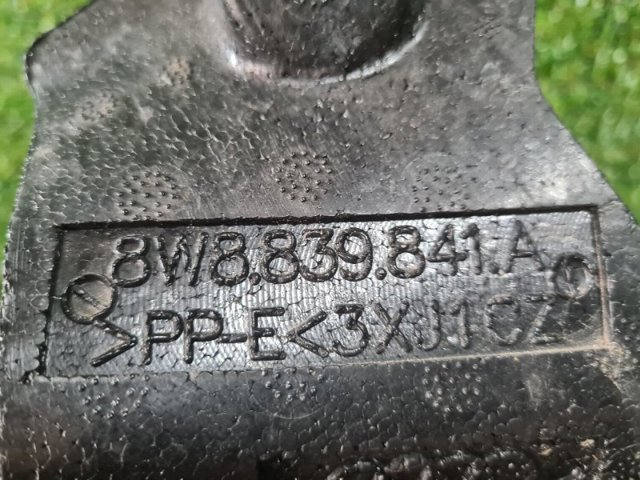 VAG 8W8839841A в наличии Ровно
