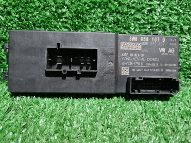 VAG 8W8959107D Модуль управления (ЭБУ) открытия крышки багажника (двери 3/5-й задней) в наличии Днепр