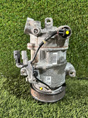 Компрессор кондиционера 926006RA0B NISSAN