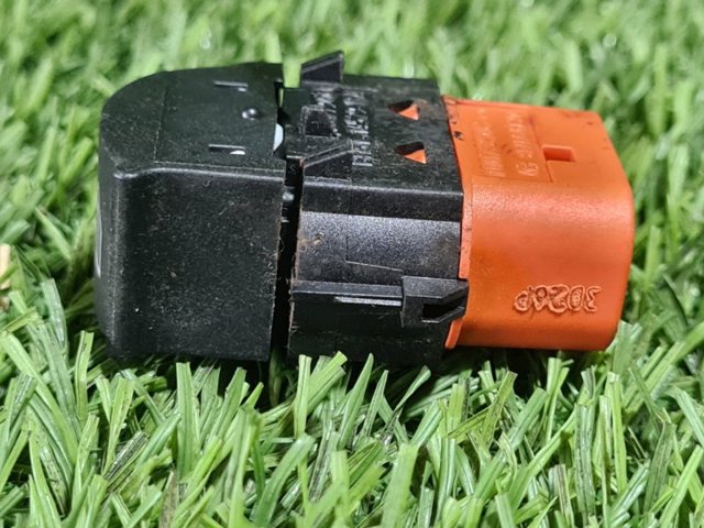 FORD BM5T14529BA Кнопка стеклоподъемника передняя в наличии Днепр