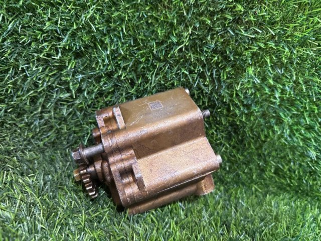 Насос маслозакачивающий F2GE6600AA FORD