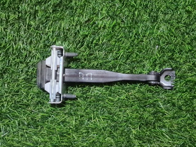 Ограничитель открывания двери LJ8Z5823552A FORD