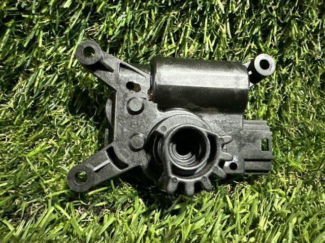 MR1138004211 CHRYSLER купить в Черновцы