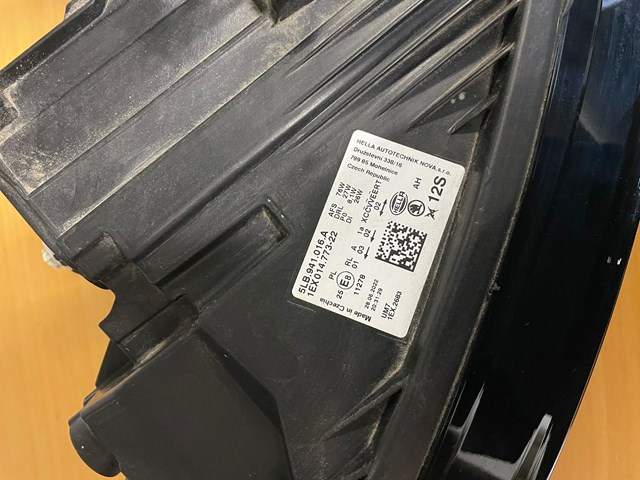 5LB941016A Фара правая купить Сумы