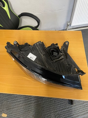5LB941016A VAG Фара правая купить в Киев