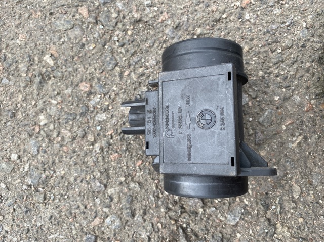 Воздухомер 2246084 BMW