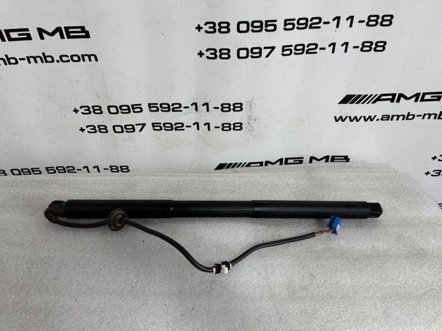 Амортизатор для багажника газовый A1668900530 MERCEDES