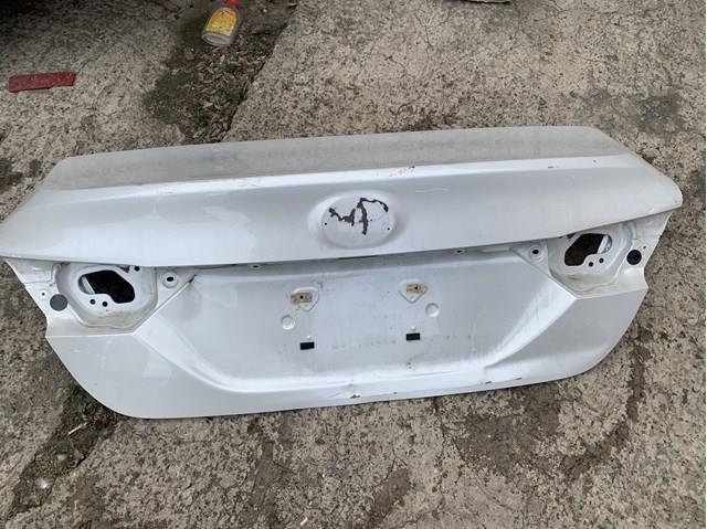 Крышка багажника 6440133740 TOYOTA