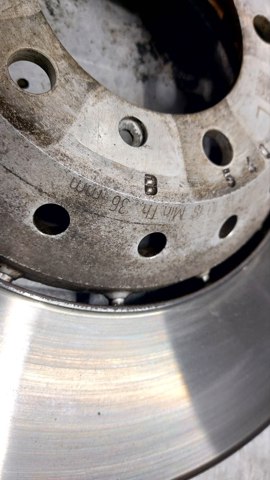 PORSCHE 9Y0615301P Передние тормозные диски в наличии Винница