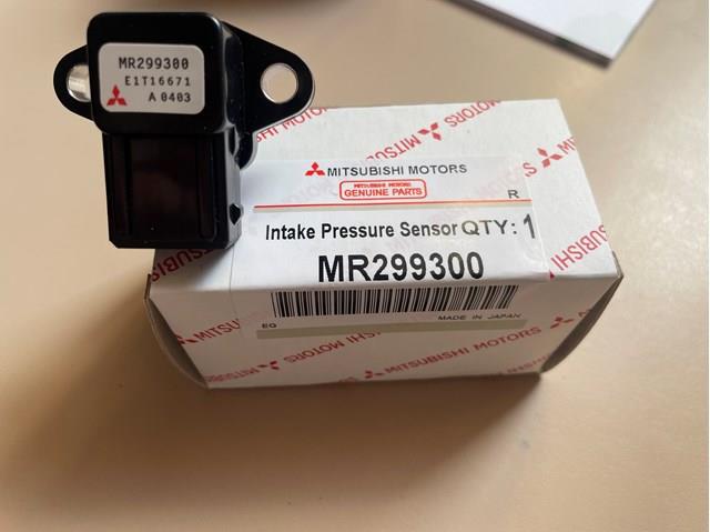 Оригинал. зсу -20 датчик абсолютного давления кондиционера  MR299300
