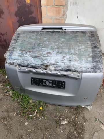 Пятая дверь 737004D032 HYUNDAI