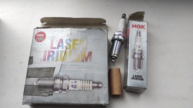 NGK 6481 Свечи зажигания в наличии Полтава
