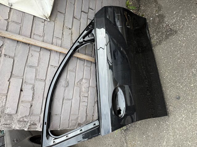 Пассажирская передняя дверь 41007408962 BMW
