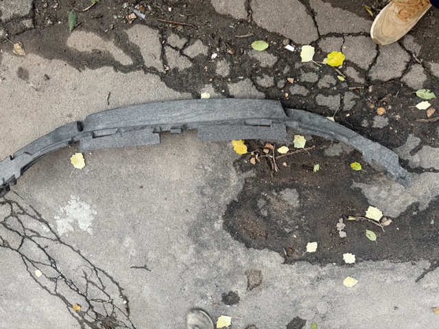 Наполнитель бампера переднего 51118062846 BMW