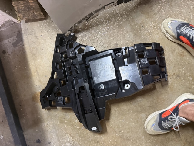 51125A199D6 BMW купить в Украина