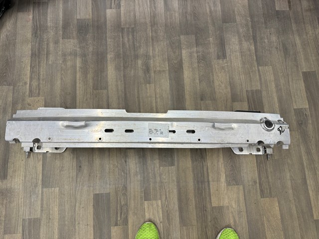 Усилитель бампера заднего 51127420657 BMW