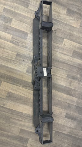 51647418158 BMW Воздуховод (дефлектор) радиатора нижний купить в Павлоград